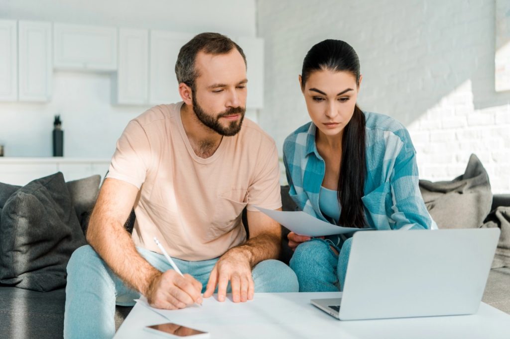 The 12-Month Budget Reset That’s Helping Families Pay Off Debt Faster